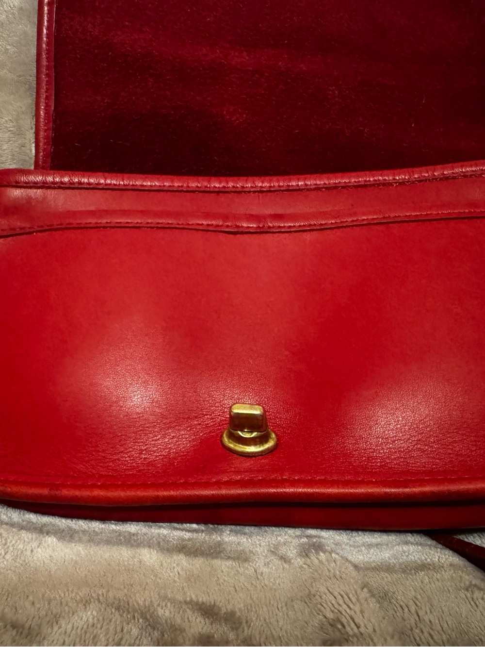 Vintage red coach pocket purse 9755 - Picture 5 of 9